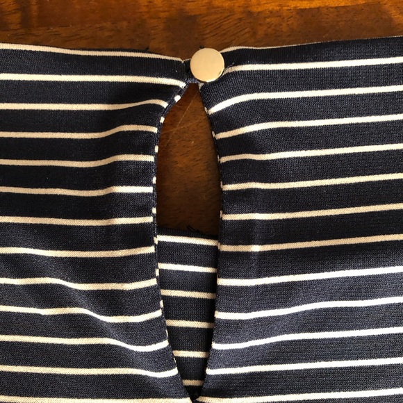 Calvin Klein Sleeveless Top - Picture 6 of 9